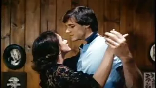 Ruda zdejmuje bordową sukienkę i robi Anal Ruchanie ze sportowym darmowe filmy erotyczne stare babcie facetem