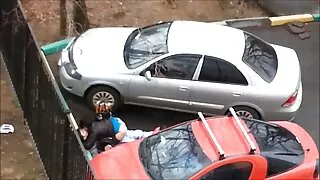 Podczas seksu analnego filmiki sex mężczyzna złapał ją za blond włosy i szybko skończył