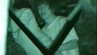 Busty Mulat ma luźne włosy i skacze na kutasie w sex filmiki na komórkę szalonym rytmie