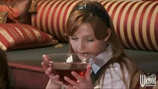 Dziewczynka w okularach ssać koledzy i fucked w dupę ze spódnicą filmy porno xnxx online redtube sex za darmo